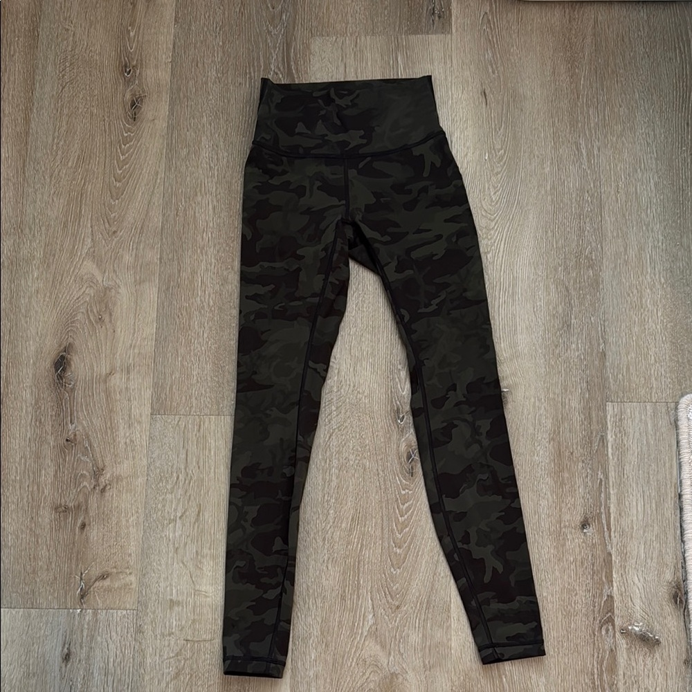 lululemon athletica Green and Black Leggings High-Waisted Stretchy